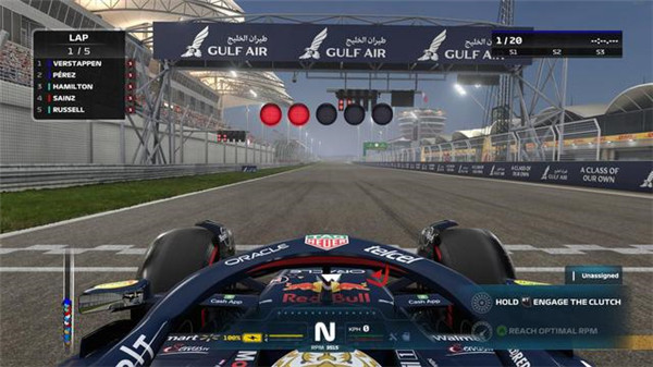 f12022游戏修改器使用教程